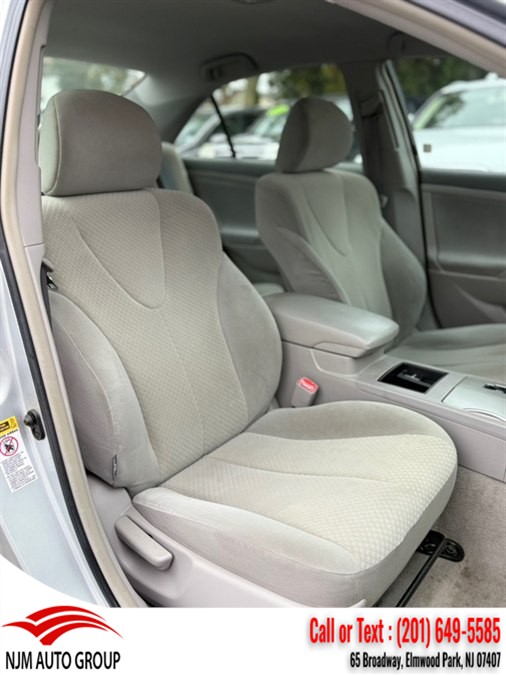 2007 Toyota Camry LE - Photo 9