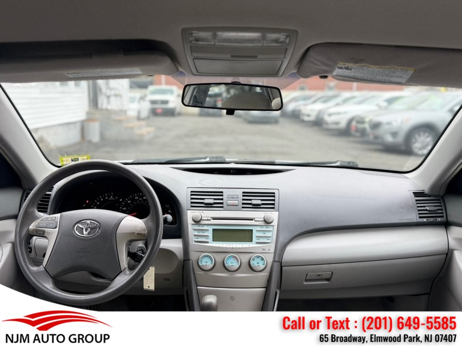 2007 Toyota Camry LE - Photo 12