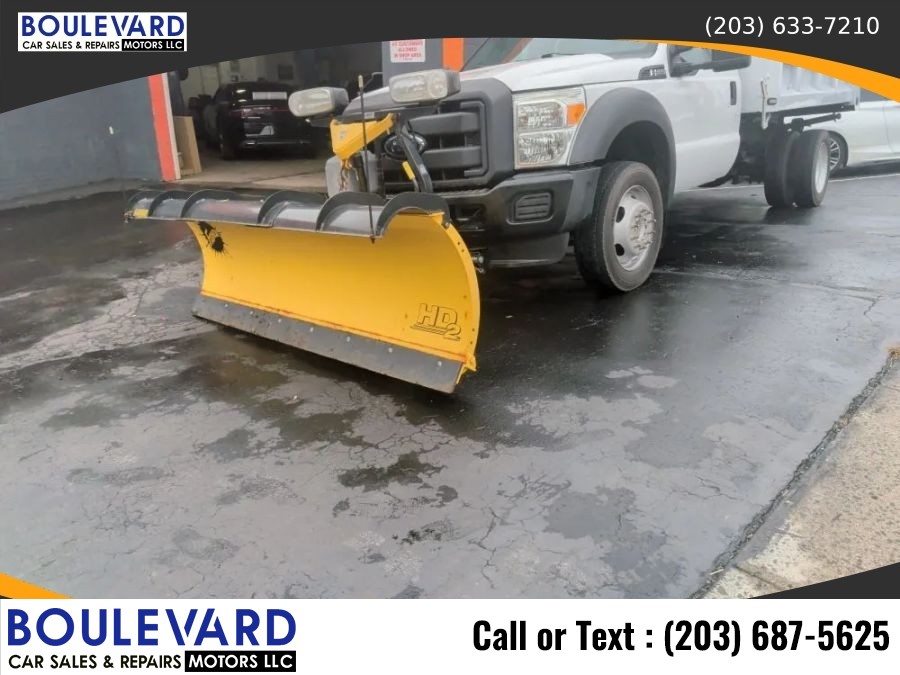 Used 2015 Ford F550 Super Duty Regular Cab & Chassis in New Haven, Connecticut | Boulevard Motors LLC. New Haven, Connecticut