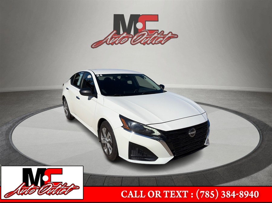 Used 2024 Nissan Altima in Colby, Kansas | M C Auto Outlet Inc. Colby, Kansas