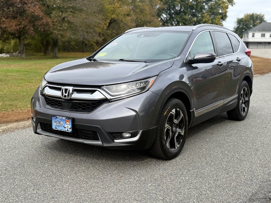Used 2017 Honda Cr-v in Lawrence, Massachusetts | Home Run Auto Sales Inc. Lawrence, Massachusetts