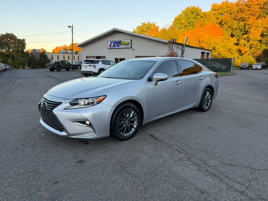 Used 2018 Lexus ES in Berlin, Connecticut | Tru Auto Mall. Berlin, Connecticut