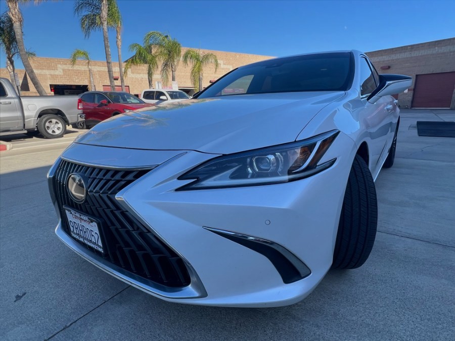 2022 Lexus ES