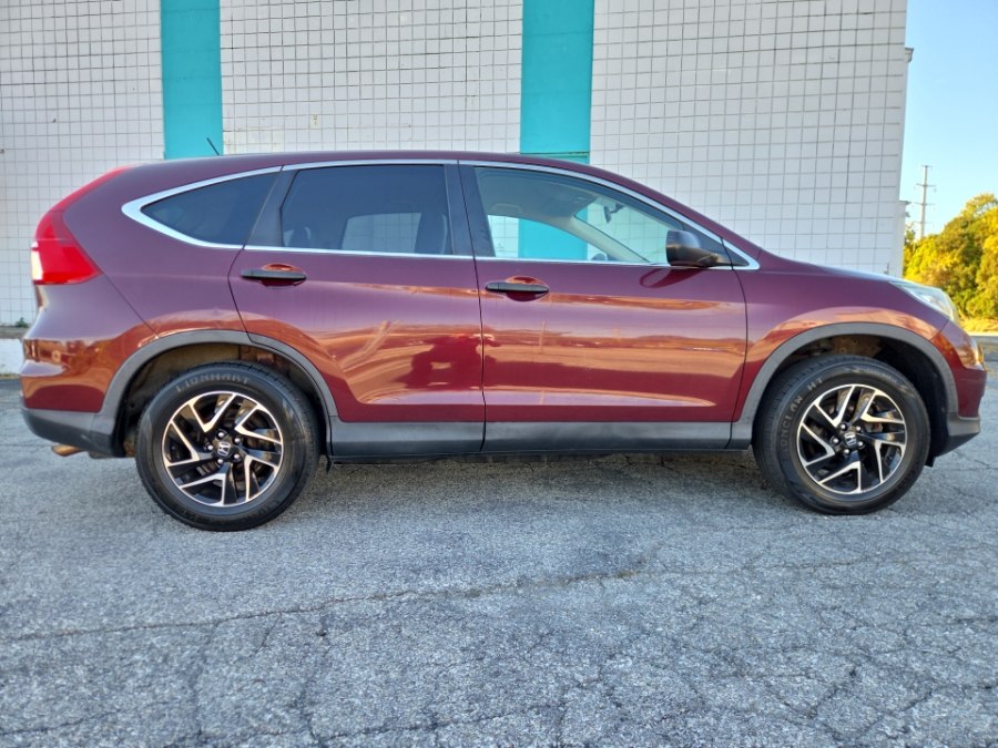 Used 2016 Honda CR-V in Milford, Connecticut | Dealertown Auto Wholesalers. Milford, Connecticut