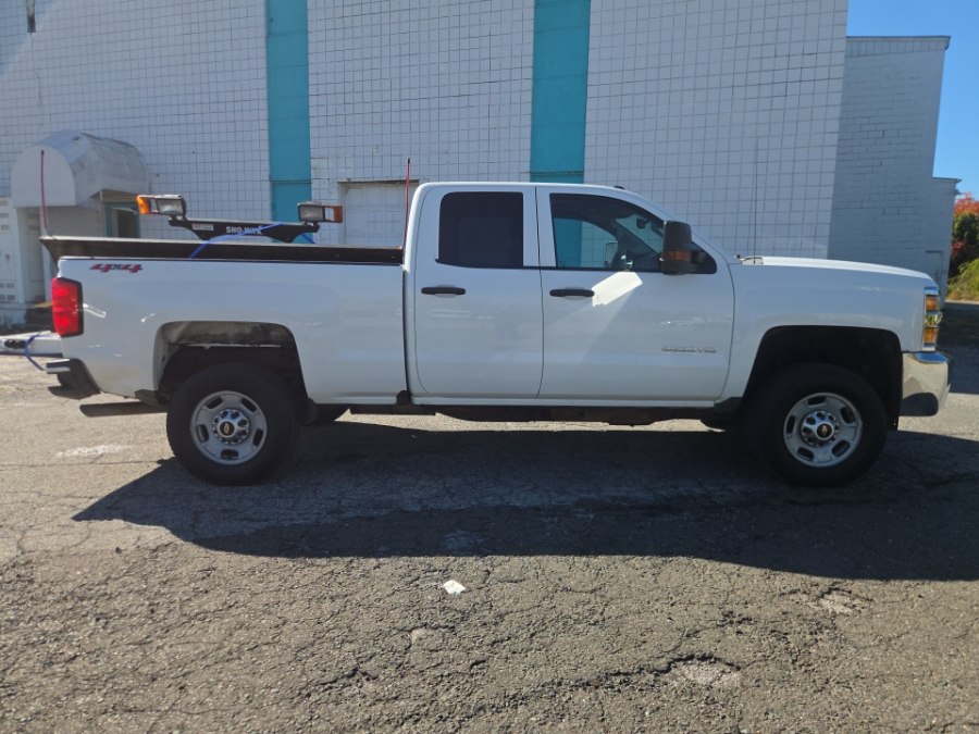 Used 2018 Chevrolet Silverado 2500HD in Milford, Connecticut | Dealertown Auto Wholesalers. Milford, Connecticut