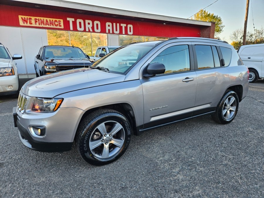 Used 2017 Jeep Compass in East Windsor, Connecticut | Toro Auto. East Windsor, Connecticut