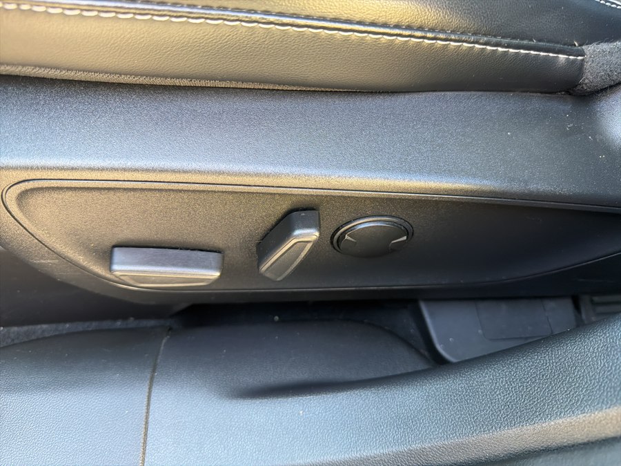 2023 Ford Escape Platinum - Photo 12