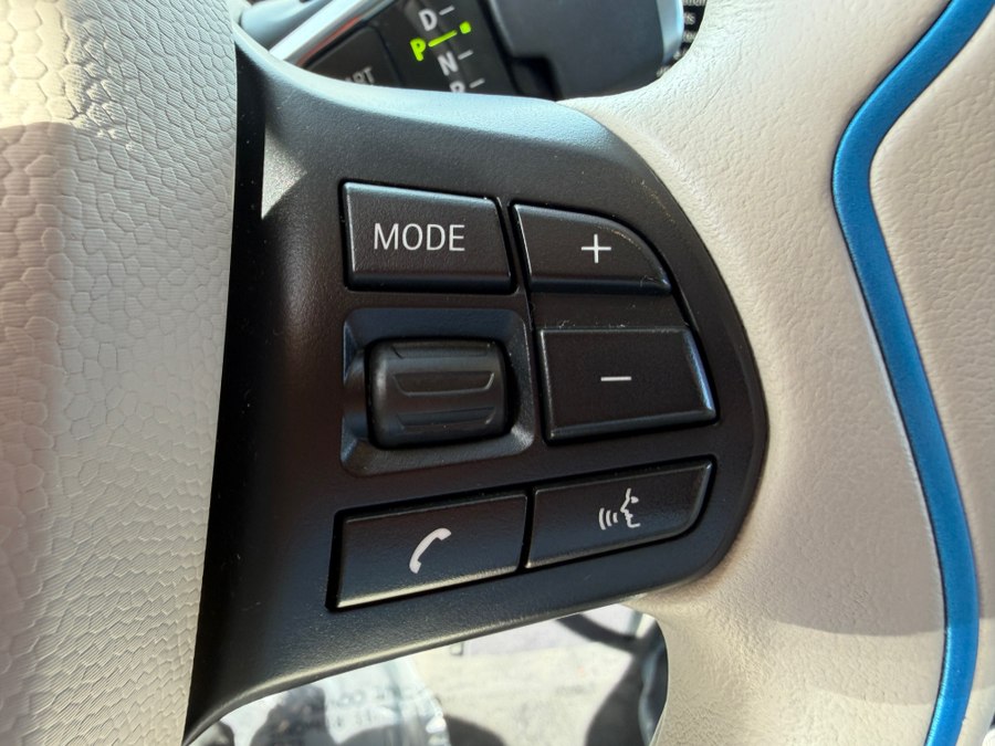2015 BMW i3 - Photo 12