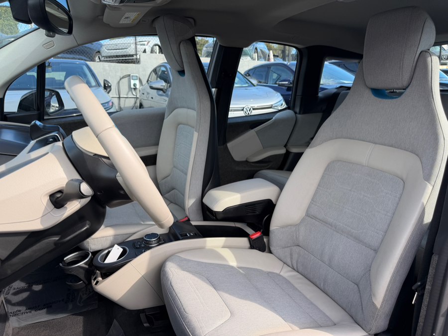 2015 BMW i3 - Photo 17