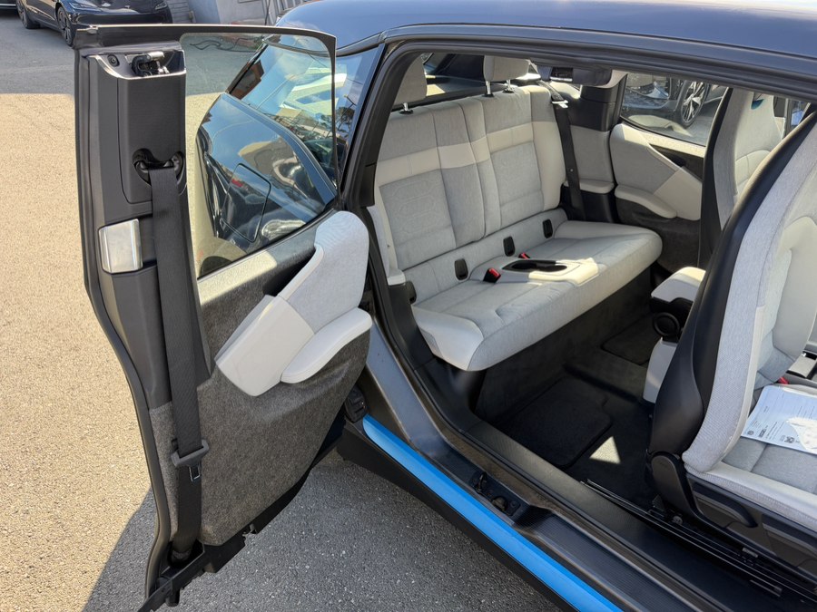 2015 BMW i3 - Photo 33