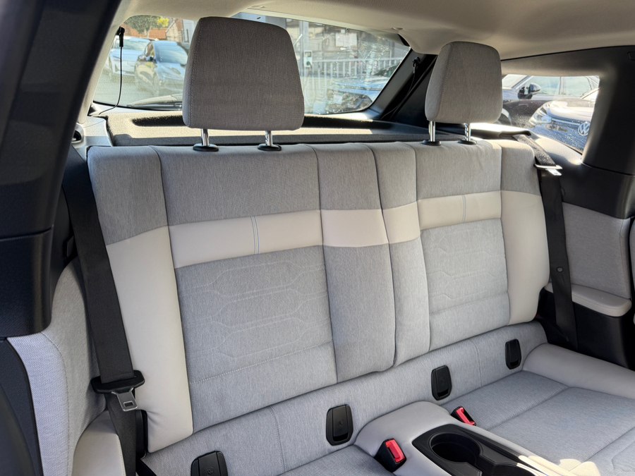 2015 BMW i3 - Photo 34