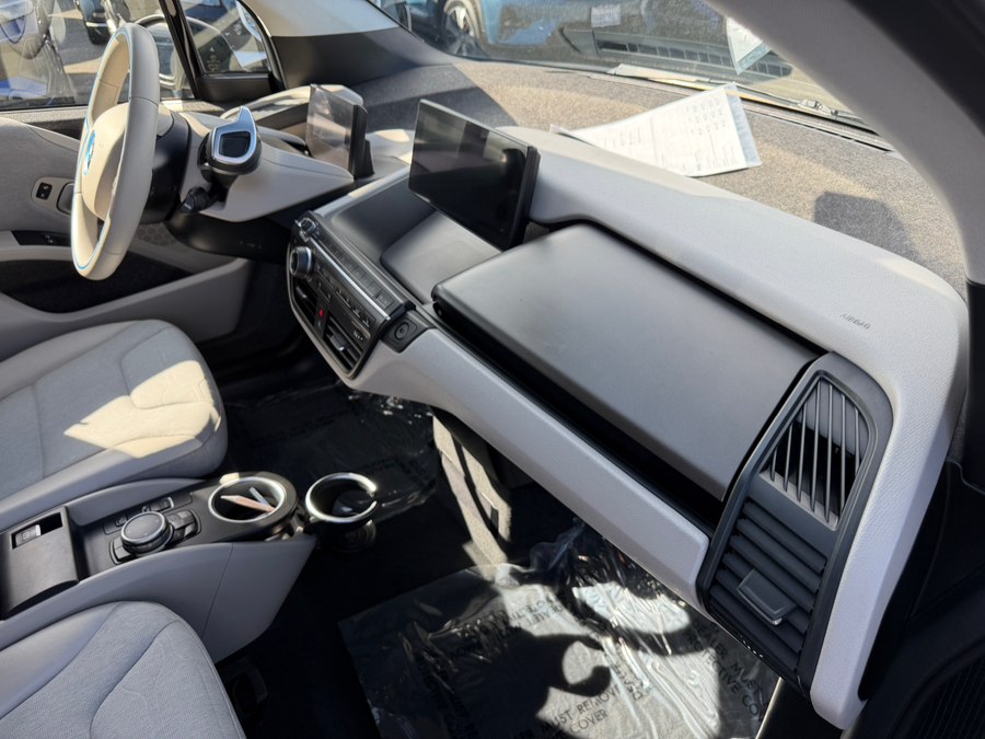 2015 BMW i3 - Photo 26
