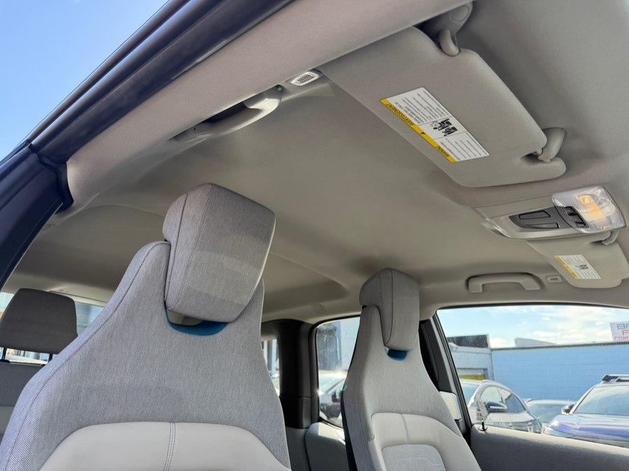 2015 BMW i3 - Photo 28