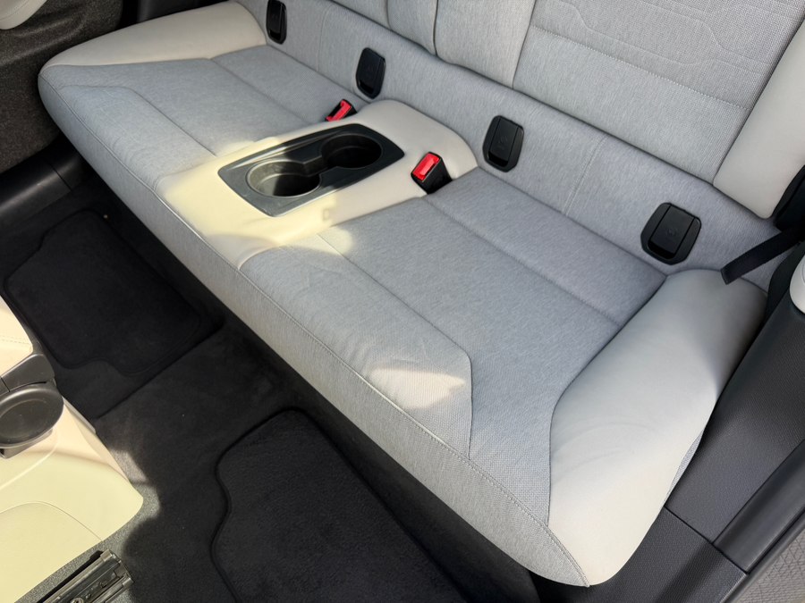 2015 BMW i3 - Photo 36