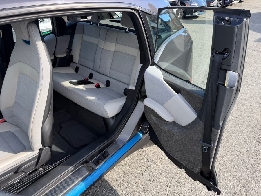 2015 BMW i3 - Photo 38