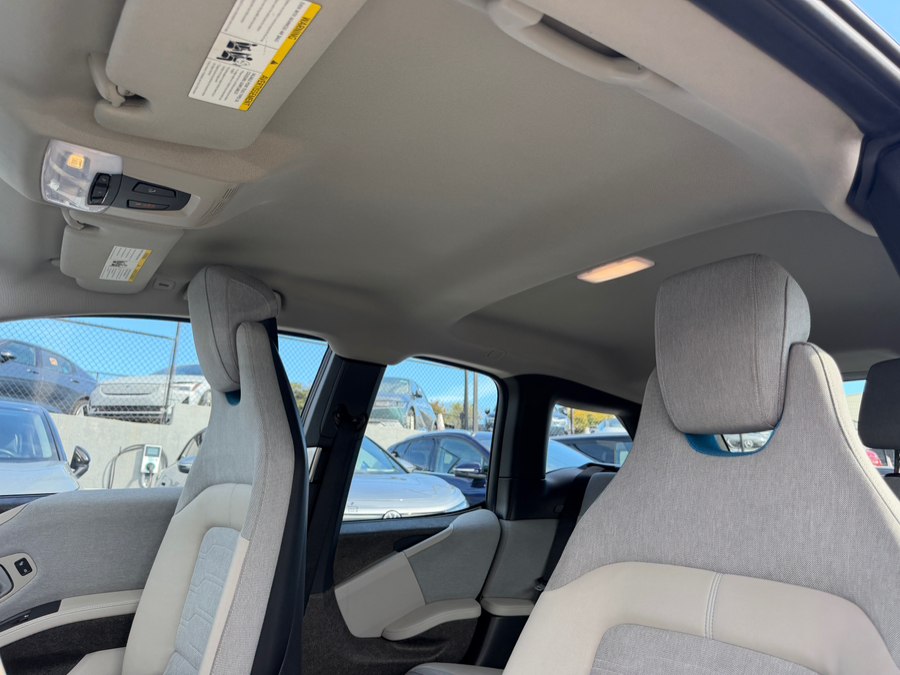 2015 BMW i3 - Photo 16
