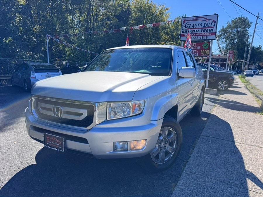 Alabaster Silver Metallic 2011 Honda Ridgeline Pickup Truck Four-Wheel Drive Automatic