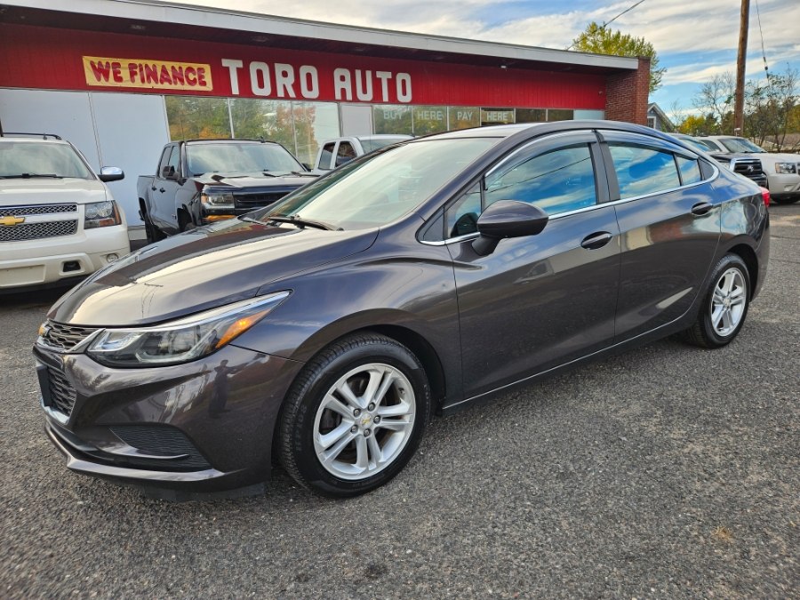  2017 Chevrolet Cruze LT Sedan FWD   
