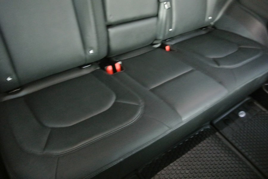 2023 Land Rover Defender - $54,977