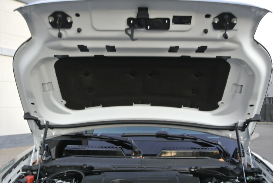 2023 Land Rover Defender - $54,977