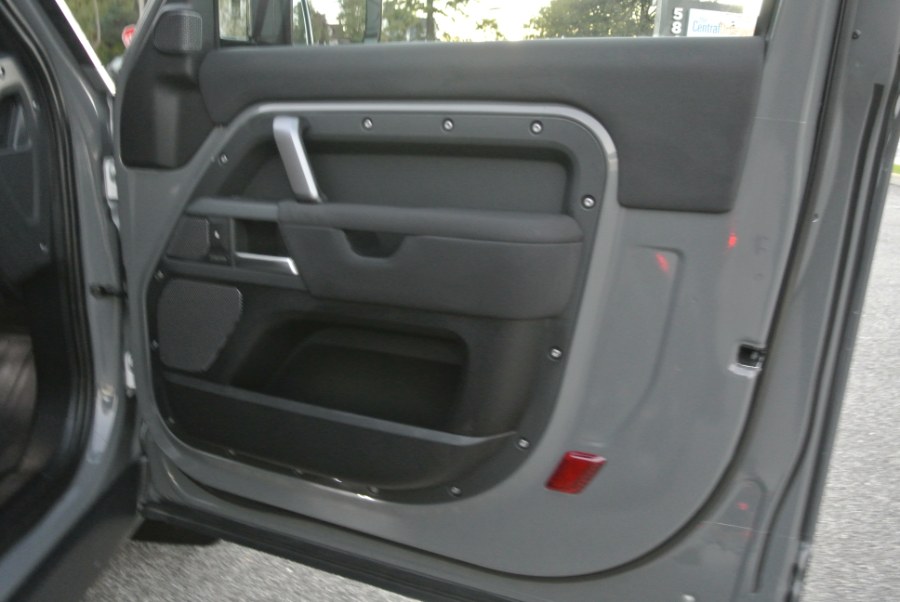 2023 Land Rover Defender - $54,977