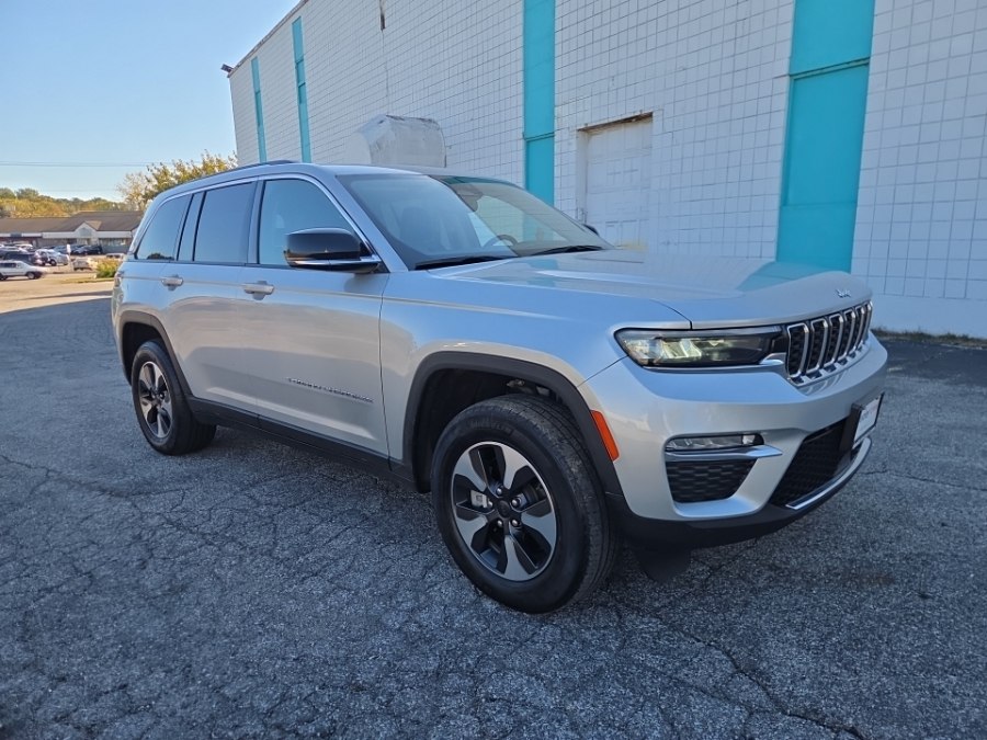Used 2023 Jeep Grand Cherokee 4xe in Milford, Connecticut | Dealertown Auto Wholesalers. Milford, Connecticut