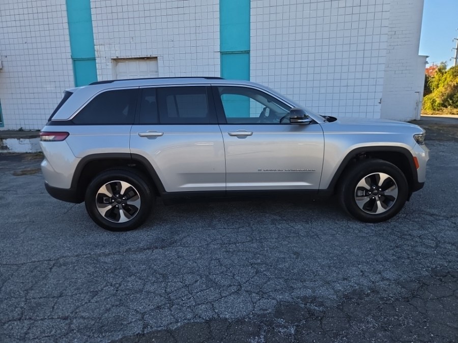 Used 2023 Jeep Grand Cherokee 4xe in Milford, Connecticut | Dealertown Auto Wholesalers. Milford, Connecticut