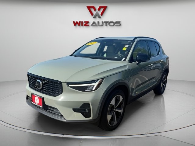 2023 Volvo XC40