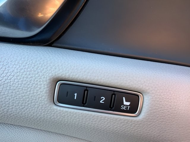 2019 Honda Accord EX-L - Photo 10