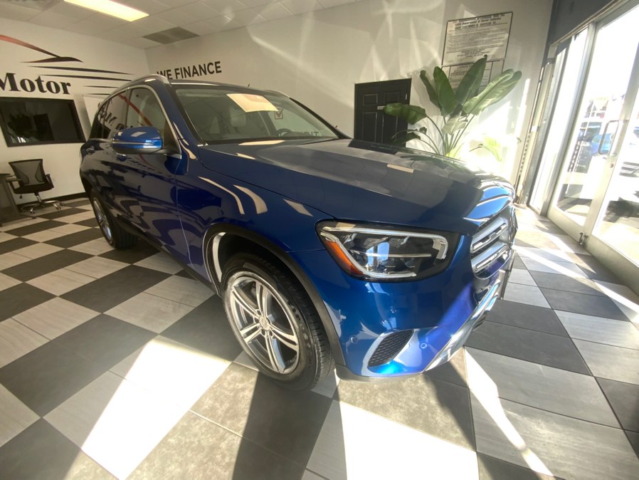 2022 Mercedes-Benz GLC