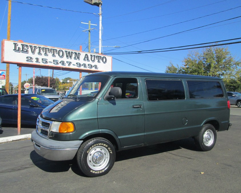 Used 2001 Dodge Ram Wagon in Levittown, Pennsylvania | Levittown Auto. Levittown, Pennsylvania