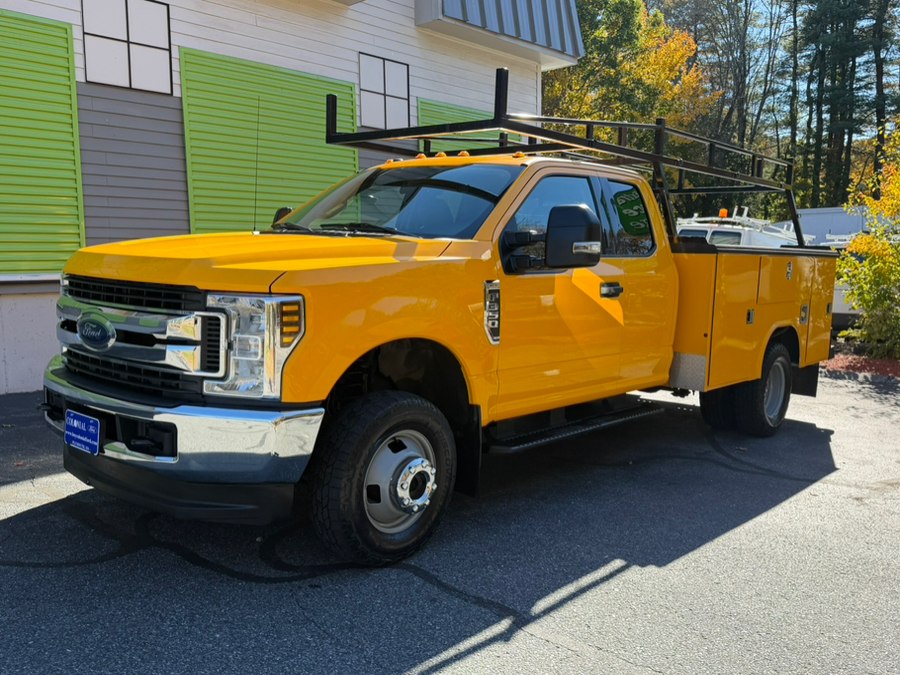 2019 Ford Super Duty F-350 DRW XLT 4WD SuperCab 168" WB 60" CA