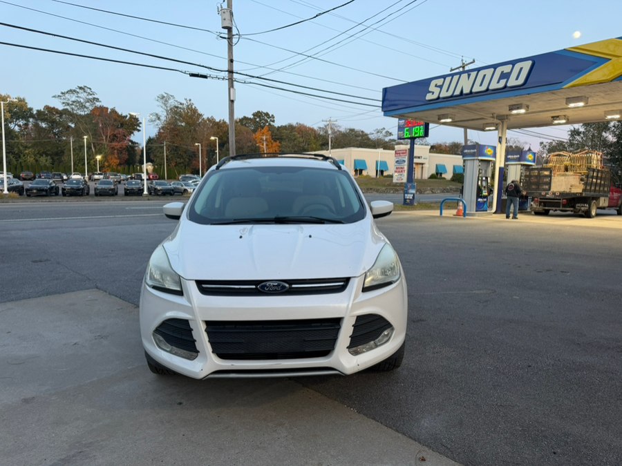 2013 Ford Escape 4WD 4dr SE, available for sale in Swansea, Massachusetts | Gas On The Run. Swansea, Massachusetts