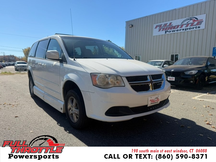 Used 2012 Dodge Grand Caravan in East Windsor, Connecticut | Full Throttle Power Sports LLC. East Windsor, Connecticut