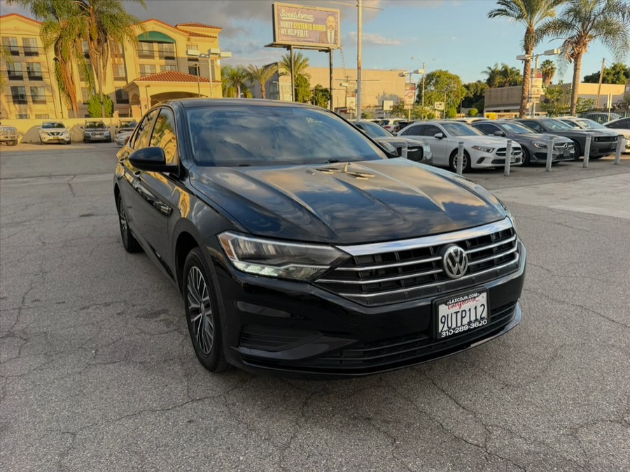 Used 2021 Volkswagen Jetta in Hawaiian Gardens, California | Luxe Motors. Hawaiian Gardens, California