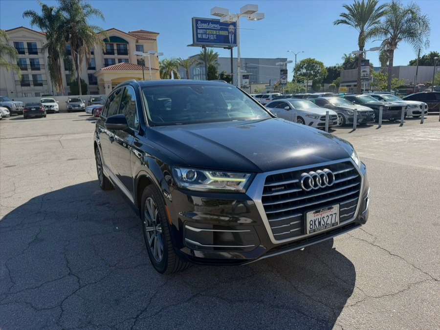 Used 2019 Audi Q7 in Hawaiian Gardens, California | Luxe Motors. Hawaiian Gardens, California