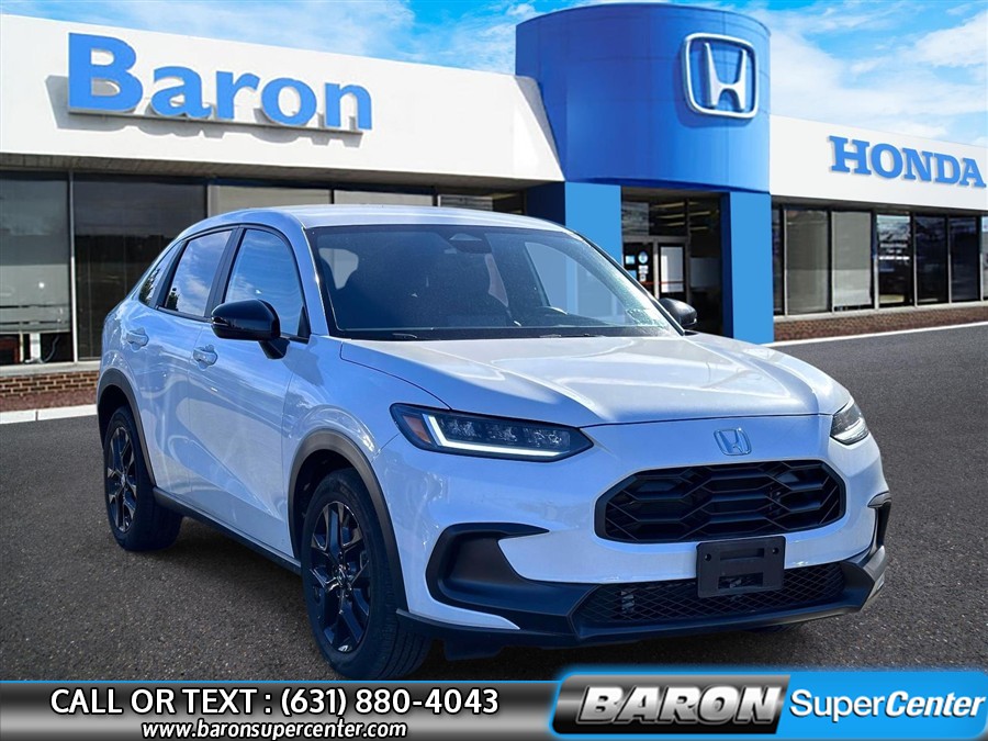 Used 2024 Honda Hr-v in Patchogue, New York | Baron Supercenter. Patchogue, New York