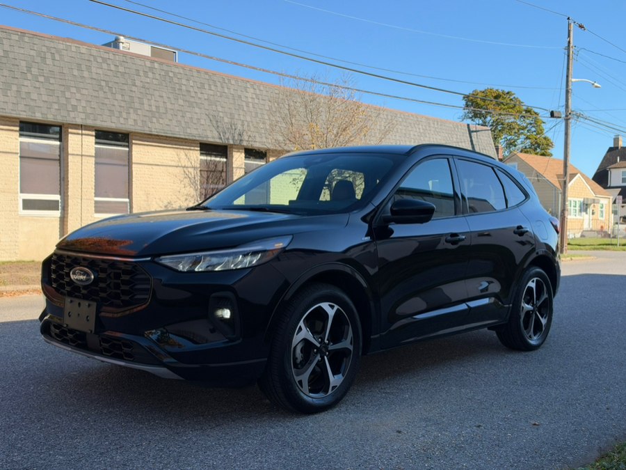 2023 Ford Escape ST-Line Select AWD