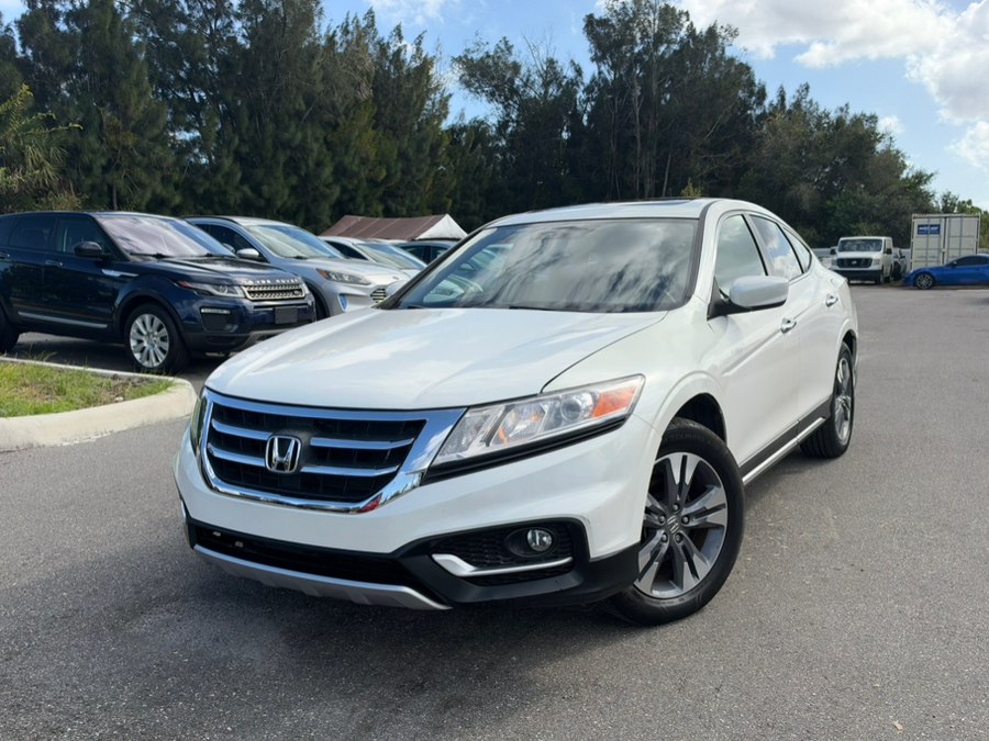 White Diamond Pearl 2013 Honda Crosstour SUV / Crossover Front-Wheel Drive Automatic