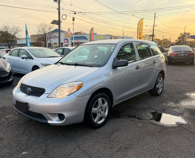 Silver Streak Mica 2005 Toyota Matrix Hatchback Front-Wheel Drive Automatic