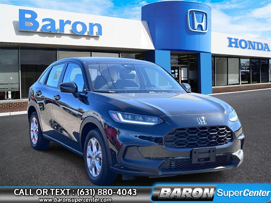 Used 2024 Honda Hr-v in Patchogue, New York | Baron Supercenter. Patchogue, New York